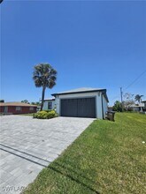 3509 Santa Barbara Blvd in Cape Coral, FL - Building Photo - Building Photo