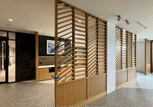 2495 Eglinton Av W in Mississauga, ON - Building Photo - Building Photo