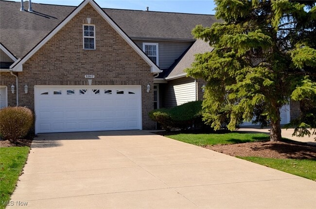property at 32017 Magnolia Ln