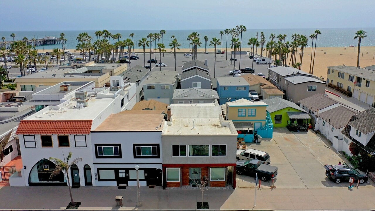 507 E Balboa Blvd in Newport Beach, CA - Building Photo