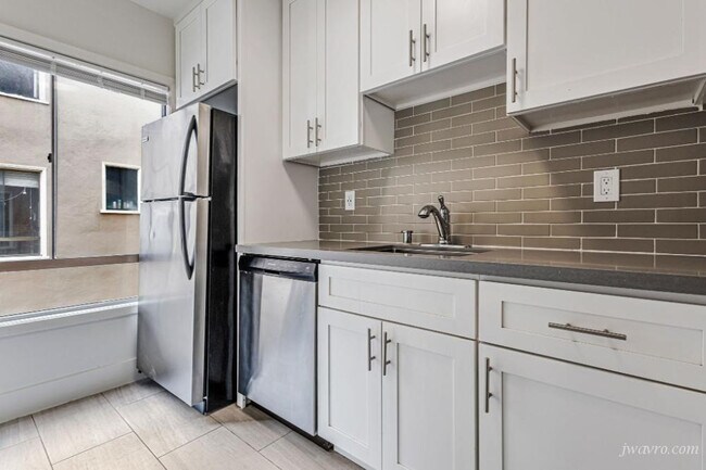 80 Terra Vista Ave in San Francisco, CA - Building Photo - Building Photo