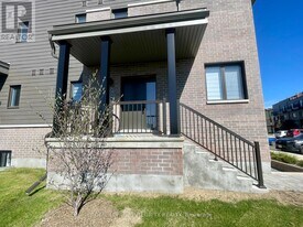 316 Mishi Private in Ottawa, ON - Building Photo
