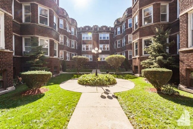 property at 827 W Cornelia Ave