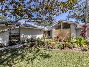 268 Southampton Dr in Venice, FL - Building Photo - Building Photo