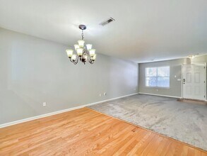8648 Grassy Oak Trail in North Charleston, SC - Building Photo - Building Photo