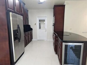 1065 Brielle Ct in Oviedo, FL - Foto de edificio - Building Photo