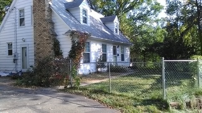 2650 France Ave N in Minneapolis, MN - Building Photo - Building Photo