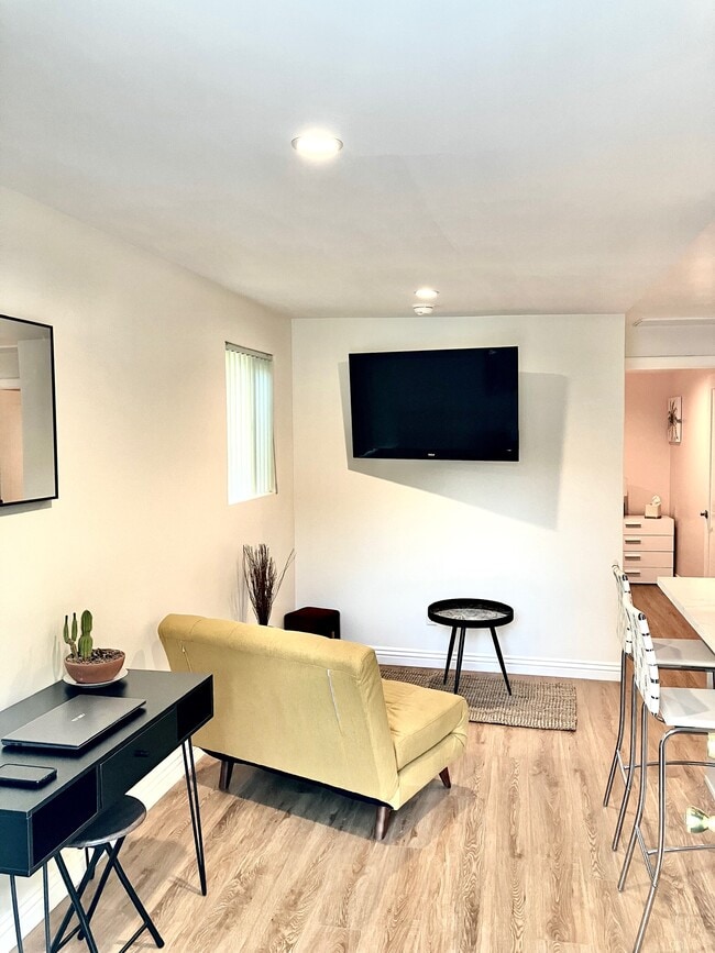 2259 Cooley Pl in Pasadena, CA - Building Photo - Building Photo