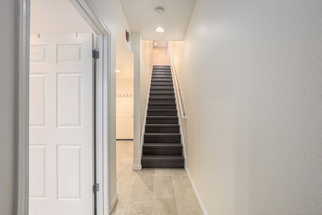 4895 Shattuck Ave. in Oakland, CA - Building Photo - Building Photo