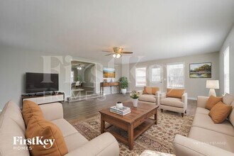 308 Eisenhower Dr in Ashland City, TN - Building Photo - Building Photo