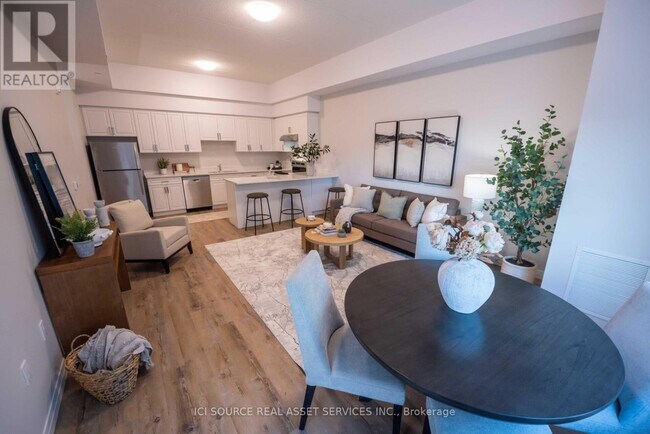 785 Southdale Rd W in London, ON - Building Photo - Building Photo