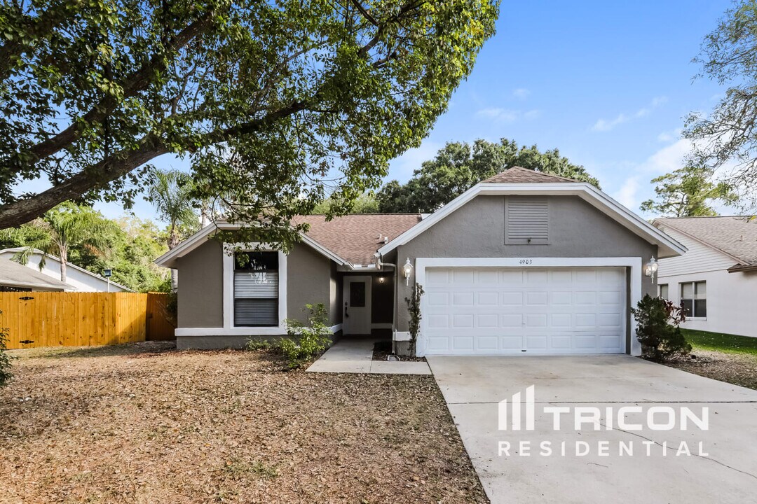 4903 6th Ave E in Bradenton, FL - Building Photo