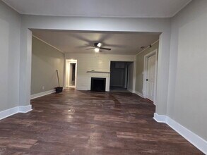 2058 Holmes Dr in Mobile, AL - Building Photo - Building Photo