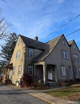 19 Wheatley St in Killingly, CT - Building Photo
