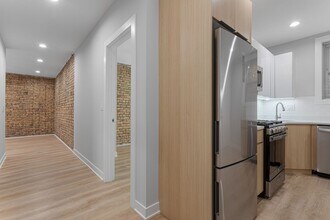 7383 N Damen Ave, Unit 1e in Chicago, IL - Foto de edificio - Building Photo