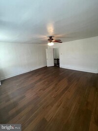 4265 Ridge Ave photo'