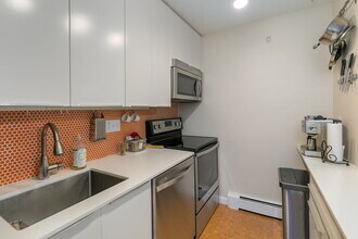 171 South St, Unit 11B in Boston, MA - Foto de edificio - Building Photo