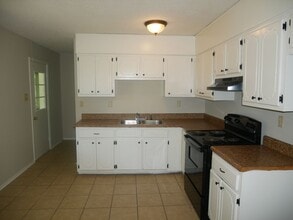 5330 Lakeview Cove in Horn Lake, MS - Building Photo - Building Photo