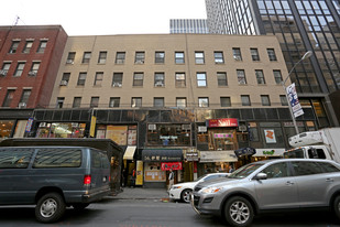 62 W 56th St in New York, NY - Building Photo - Building Photo