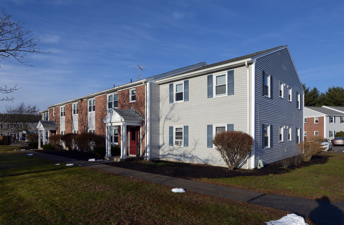 Winslow Village in Marshfield, MA - Building Photo