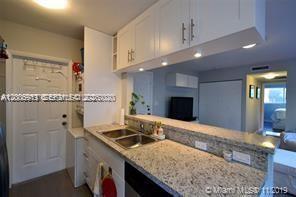820 3rd St in Miami Beach, FL - Building Photo - Building Photo