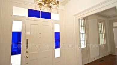 27 Smith St in Charleston, SC - Building Photo - Building Photo