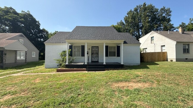 property at 87 E Fernwood Ave