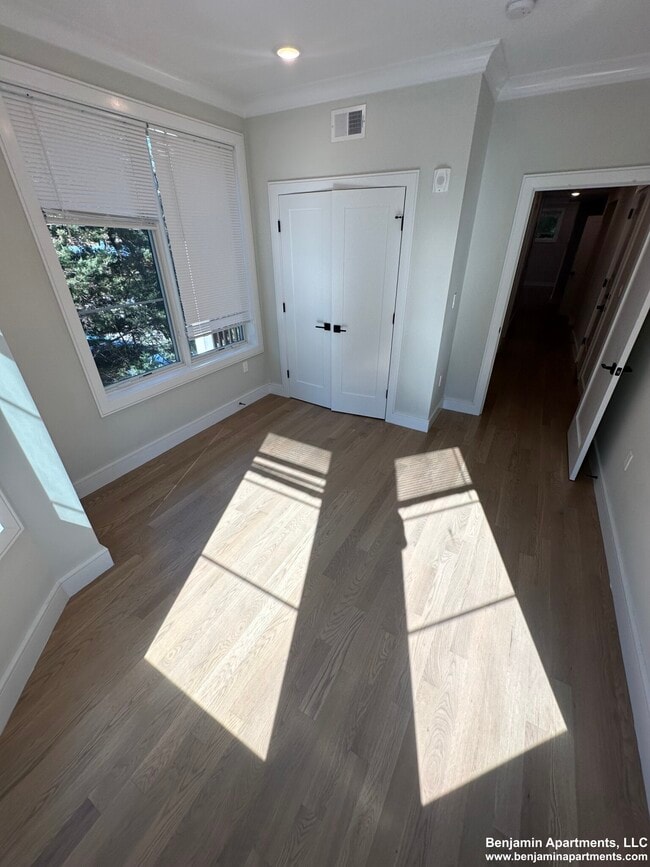 104-106-106 Warren St, Unit 3 in Boston, MA - Foto de edificio - Building Photo