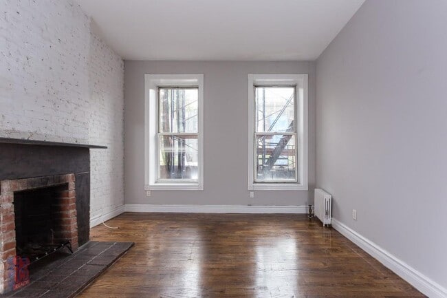 51 Leroy St, Unit 4D in New York, NY - Foto de edificio - Building Photo