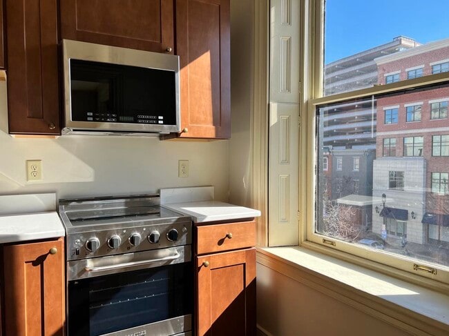 202 State St, Unit 4