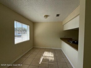 1598 South St-Unit -1598 in Titusville, FL - Foto de edificio - Building Photo