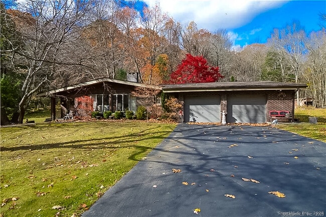 property at 185 Catering Rd