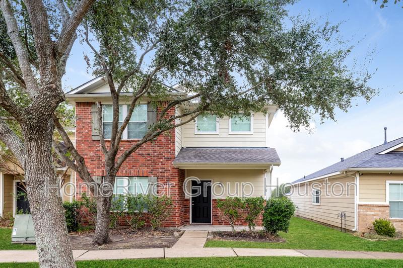 1525 Claremont Garden Cir in Houston, TX - Building Photo