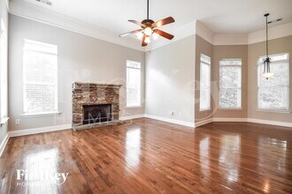 33 Roberson Dr in Cartersville, GA - Building Photo - Building Photo