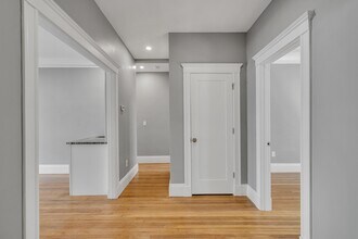 142 Sutherland Rd in Boston, MA - Building Photo - Building Photo
