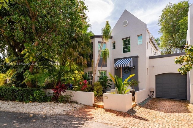 property at 2952 Peachy St