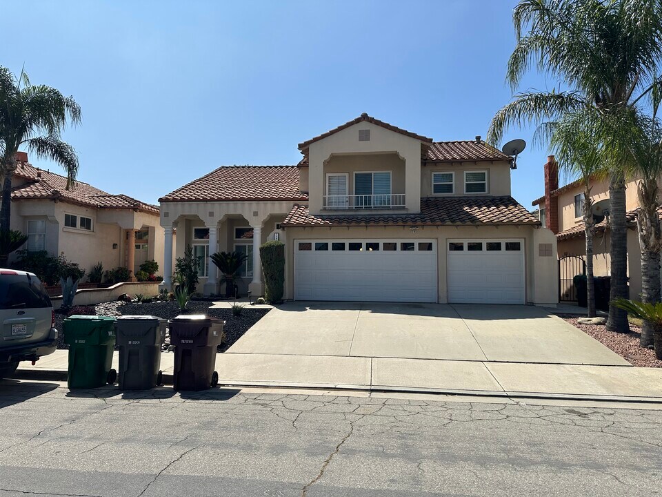 15400 Zaharias St in Moreno Valley, CA - Foto de edificio