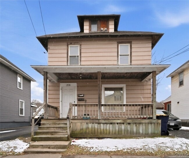 property at 208 E Clark St