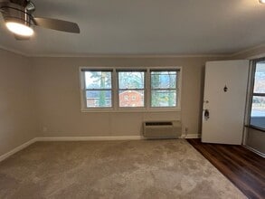 825 Daniels St, Unit D in Raleigh, NC - Building Photo - Building Photo