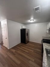 633 Adams St NE in Albuquerque, NM - Building Photo - Building Photo