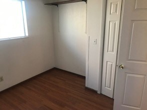 1085 S Perry St-Unit -Unit B in Denver, CO - Building Photo - Building Photo