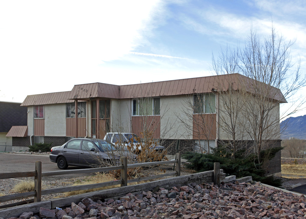 1027 Westmoreland Rd in Colorado Springs, CO - Building Photo