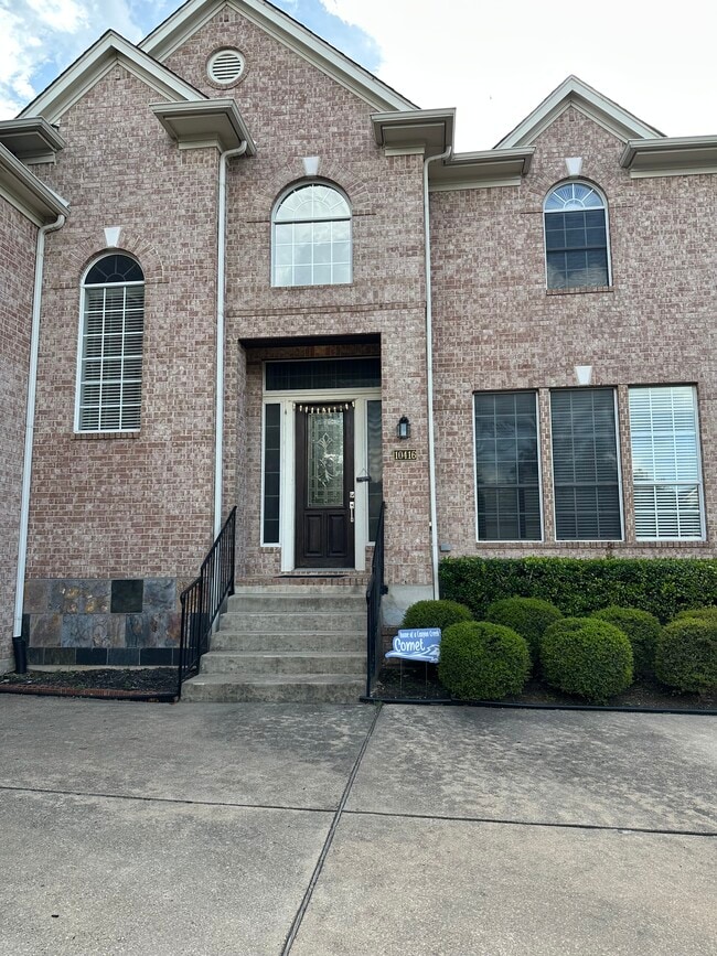 property at 10416 Canyon Vista Way