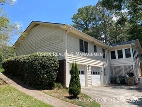 117 Bascomb Dr in Woodstock, GA - Building Photo - Building Photo