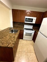 6555 W 26th Dr in Hialeah, FL - Building Photo - Building Photo