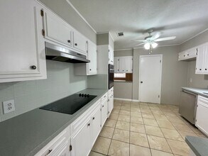 6510 Daisy Dr in Beaumont, TX - Building Photo - Building Photo