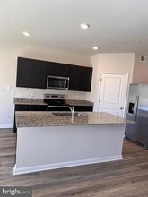 112 Shallow Brk Wy in La Plata, MD - Building Photo - Building Photo