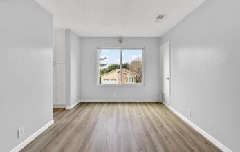 355 Parkview Terrace in Vallejo, CA - Building Photo - Building Photo