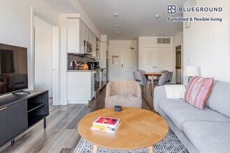 85 Cleaveland Rd in Pleasant Hill, CA - Building Photo - Building Photo