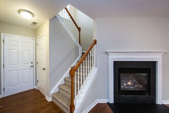 10420 Haddington Dr in Charlotte, NC - Building Photo - Building Photo